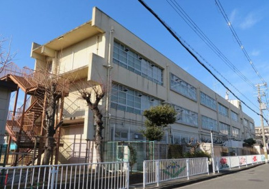 荒川小学校の画像1