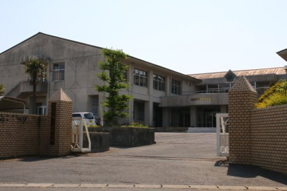 河南西中学校の画像1