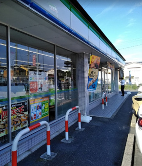 ファミリーマート 東あじま三丁目店の画像