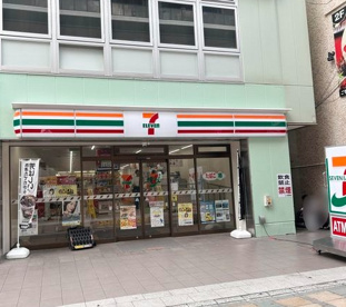 セブンイレブン 本川越駅東口店の画像1