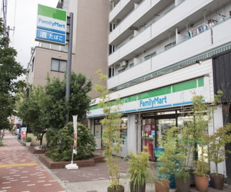 ファミリーマート 本所立川三丁目店の画像1