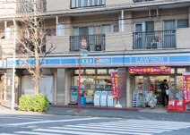 ローソン 新宿山吹町店