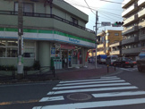 ファミリーマート　川崎梶ケ谷店