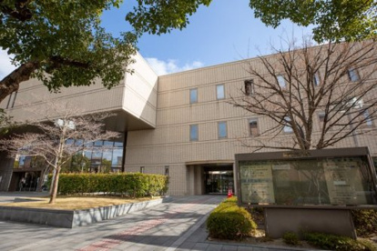 箕面市立図書館の画像1