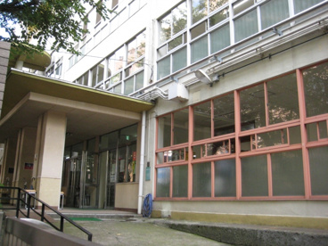 豊島区立 西巣鴨中学校の画像3