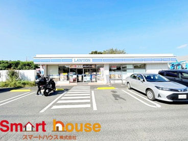 ローソン 厚木飯山南店の画像1