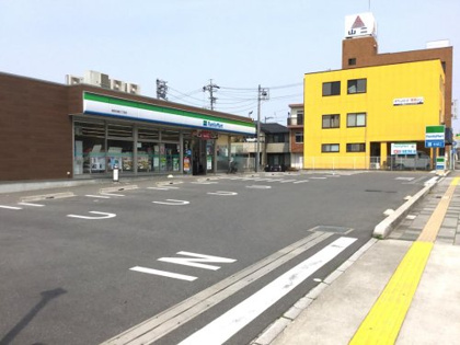 ファミリーマート 熱田白鳥三丁目店の画像