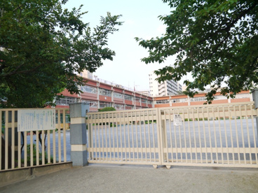 板橋区立　高島第二小学校の画像2