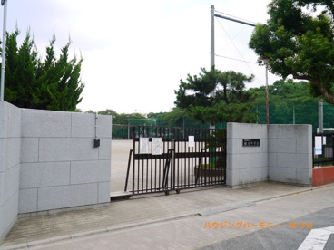板橋区立　桜川中学校の画像2