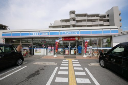 ローソン 伊丹大鹿七丁目店の画像1