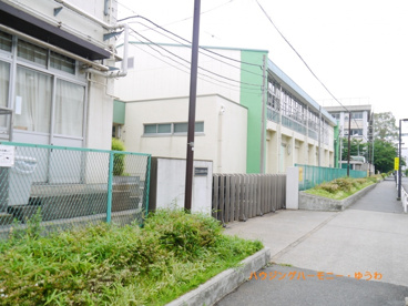 北区立　としま若葉小学校の画像4
