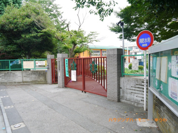 北区立 滝野川第二小学校の画像2