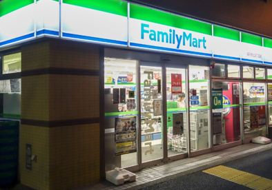 ファミリーマート 高円寺北三丁目店の画像1