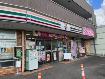 セブンイレブン横浜市沢町店の画像1