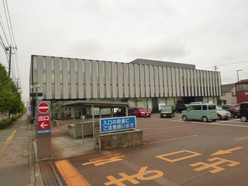北越銀行 三条中央支店