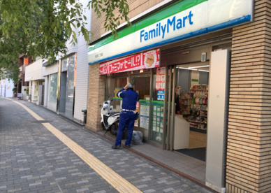 ファミリーマート 渋谷東二丁目店の画像1