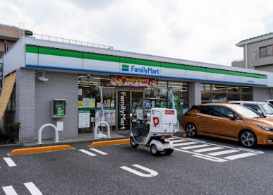 ファミリーマート 大泉長久保通り店の画像1