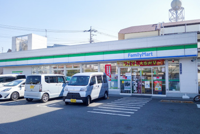 ファミリーマート板橋西台店の画像4