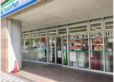 ファミリーマート 八尾幸町五丁目店の画像1