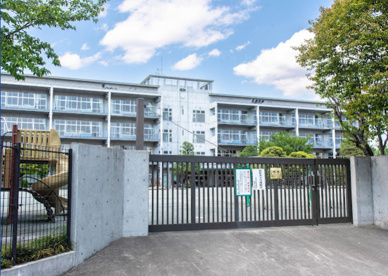 世田谷区立船橋小学校の画像1