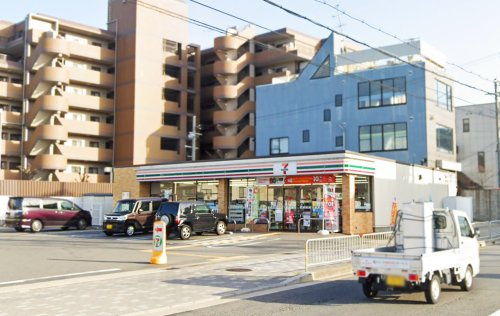セブンイレブン山科外環小野店の画像