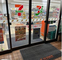 セブンイレブン 東大阪衣摺4丁目店の画像1