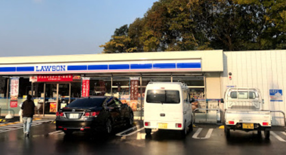 ローソン 和泉伯太町四丁目店の画像1