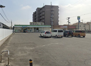 ファミリーマート 泉大津北豊中町店の画像1