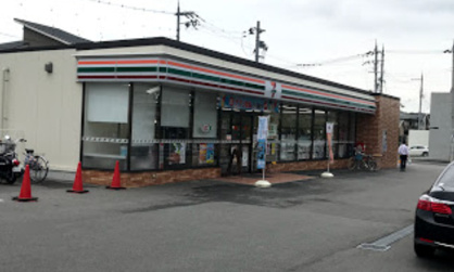 セブン-イレブン 和泉はつが野３丁目店の画像1