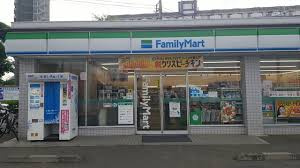 ファミリーマート 所沢パークタウン店の画像1