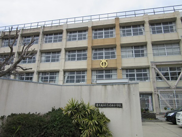 東大阪市立意岐部小学校の画像1