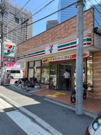 セブンイレブン 梅田スカイビル前店の画像1