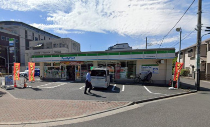 ファミリーマート 東京成徳学園前店の画像1