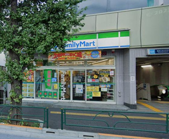 ファミリーマート 本駒込駅前店の画像1
