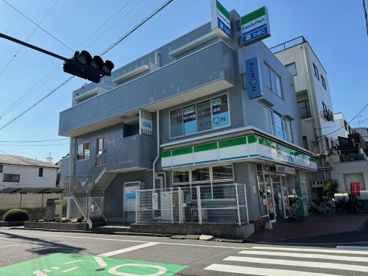 ファミリーマート　西が丘一丁目店の画像1