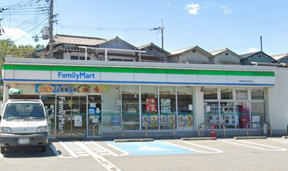 ファミリーマート 富田林若松町西店の画像1