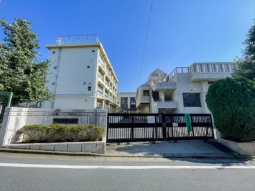 練馬区立貫井中学校の画像1