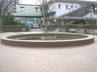 駅前公園の画像1
