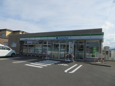 ファミリーマート 田舎館畑中店の画像1