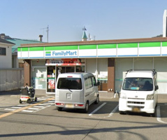 ファミリーマート 柳屋長田丸山店