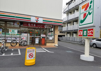 セブンイレブン 北区岩淵北本通り店の画像1