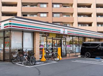 セブンイレブン 福生駅前東口店の画像1