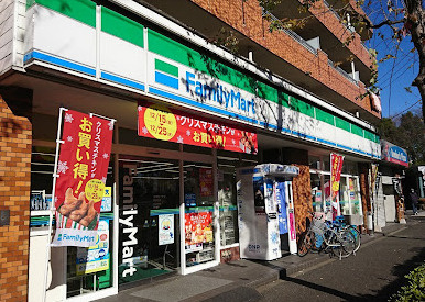 ファミリーマート 新桜台店の画像1