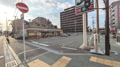 セブンイレブン泉大津駅南店の画像1