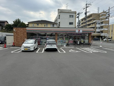 セブンイレブン福岡飯倉5丁目店の画像1