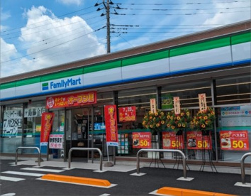 ファミリーマート 鶴ヶ島藤金店の画像1