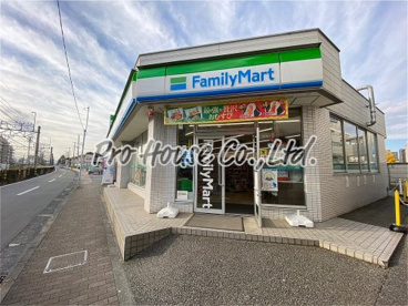 ファミリーマート 玉川上水駅西店の画像1
