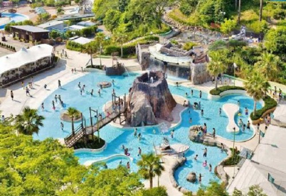 アクアアドベンチャープールの画像1