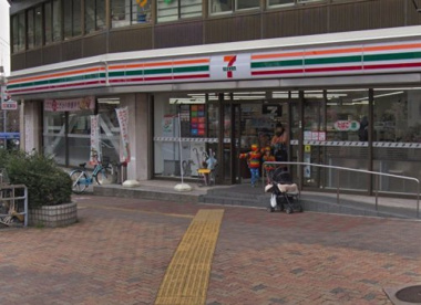 セブンイレブン 名古屋東別院駅南店の画像1
