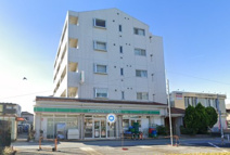 ローソンストア100 LS東船橋駅北口店
